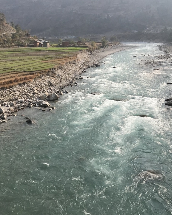 नदीनालाको पानी प्रयोगमा अनुमति अनिवार्य !