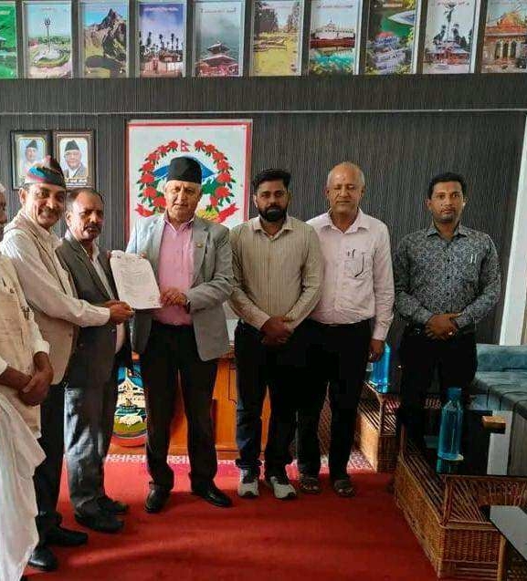 मलको चरम अभाव भएपछि मुख्यमन्त्रीलाई ज्ञापनपत्र