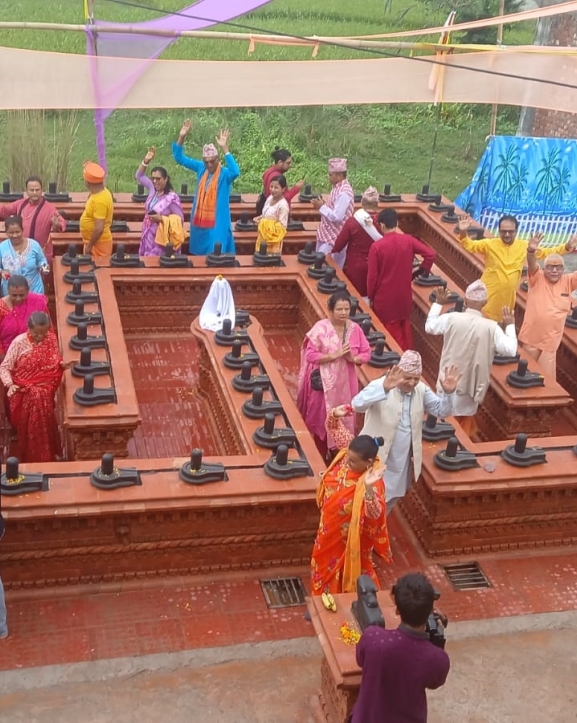 सत्सङ्गको तेस्रो दिनसम्म १९ हजार बढीले गरे १ सय ८ शिवलिंग दर्शन