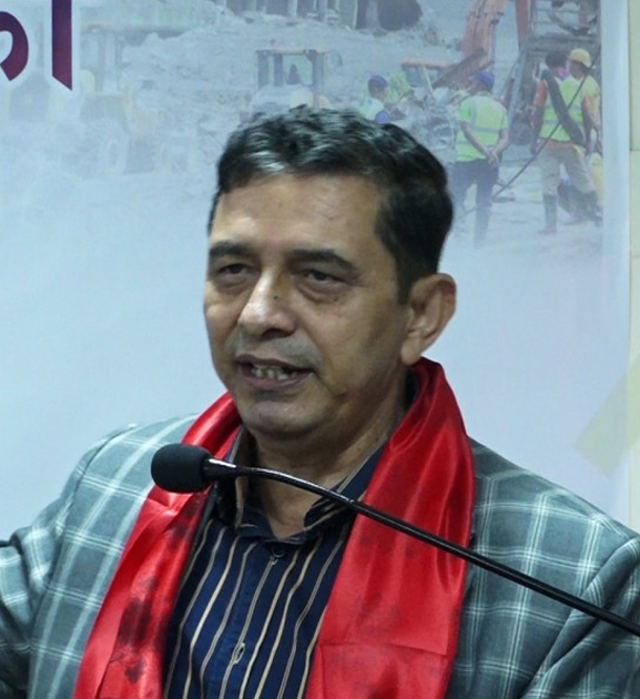योजना आयोगका सदस्य थापाको आरोप : ‘फास्टट्रयाकमा सेनाको गल्ती भेटियो, खरिद प्रक्रियामा दलालहरू छिरेका छन्’