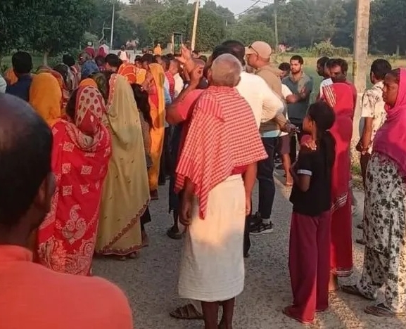 धनुषामा श्रीमान्–श्रीमती मृत फेला