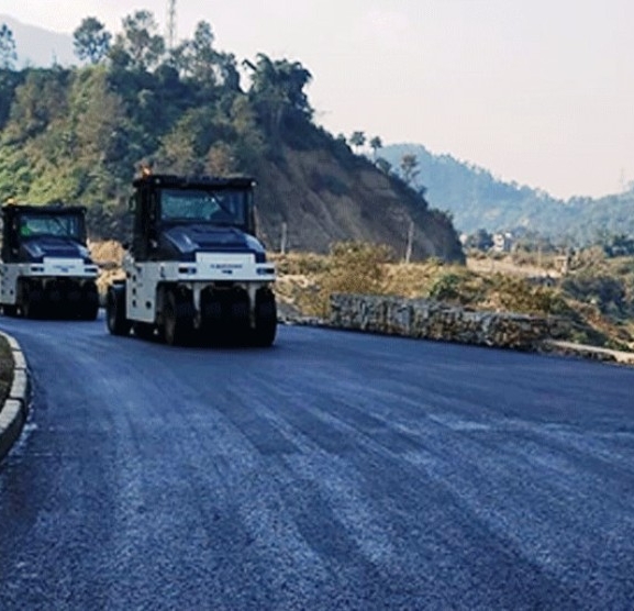 मुग्लिन-पोखरा पश्चिम खण्डमा दैनिक ६ सयलाई रोजगारी