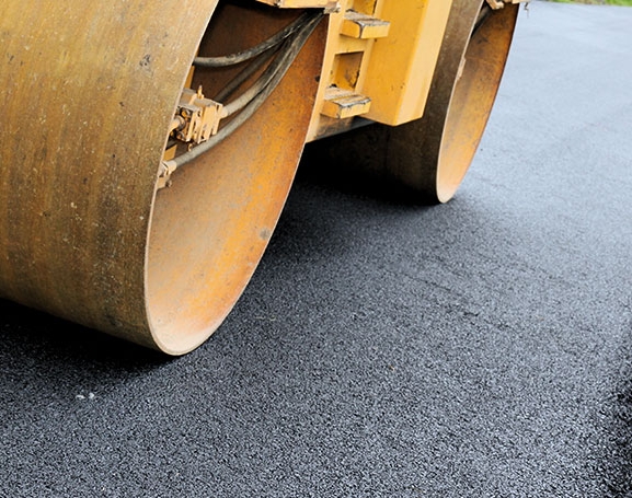  पूर्व–पश्चिम राजमार्गको गड्डाचौकी–अत्तरिया खण्ड स्तरोन्नति गर्न अनुगमन