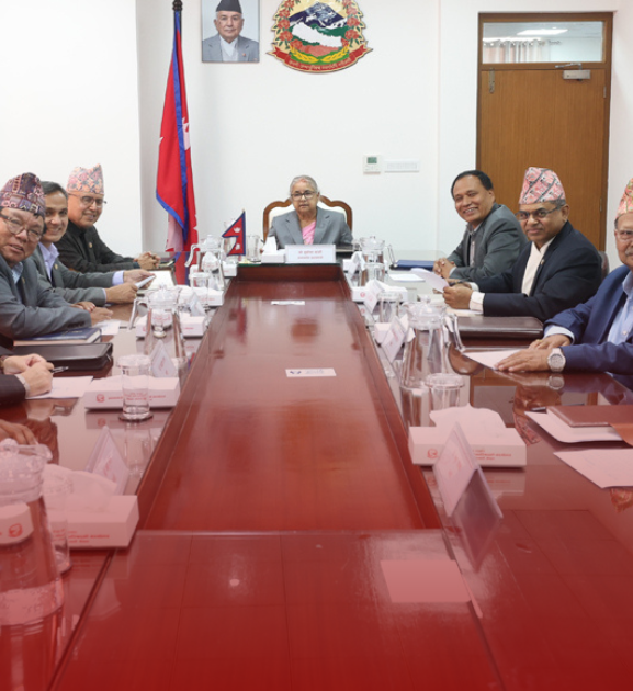 सेना परिचालनको निर्णय लिन मन्त्रिपरिषद् बैठक जारी 