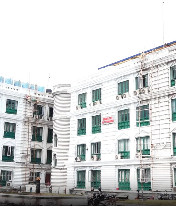 पुँजीगत खर्चमा भारी गिरावट, चालू शिर्षकमा बढ्यो