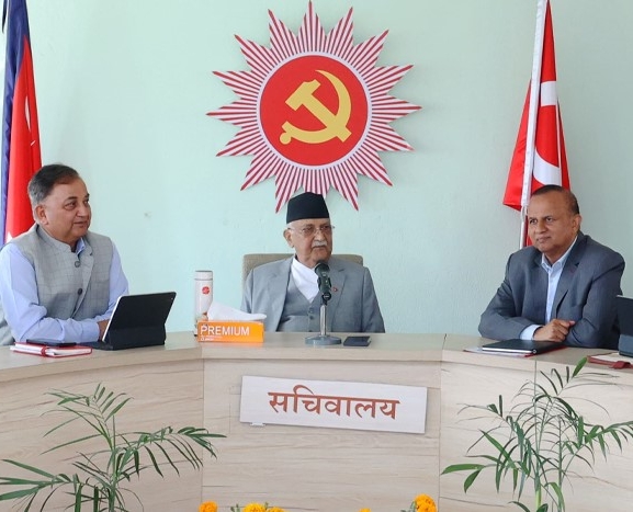 एमाले सचिवालय बैठक : ७० वर्ष उमेर हद र दुई कार्यकालको व्यवस्था हटाउने