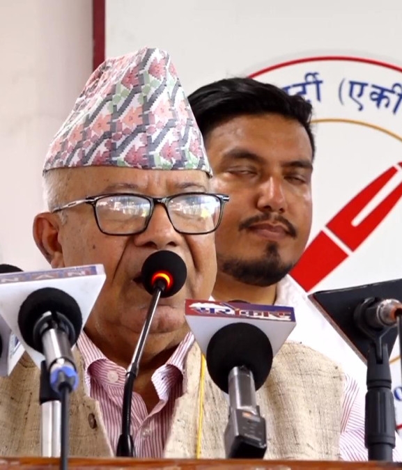एमाले सकंटै संकटमा छ, भविष्य के हुने हो भन्न सकिँदैन : अध्यक्ष नेपाल