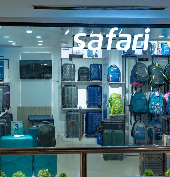 सिटी सेन्टरमा सफारीको पहिलो सोरुम सञ्चालन