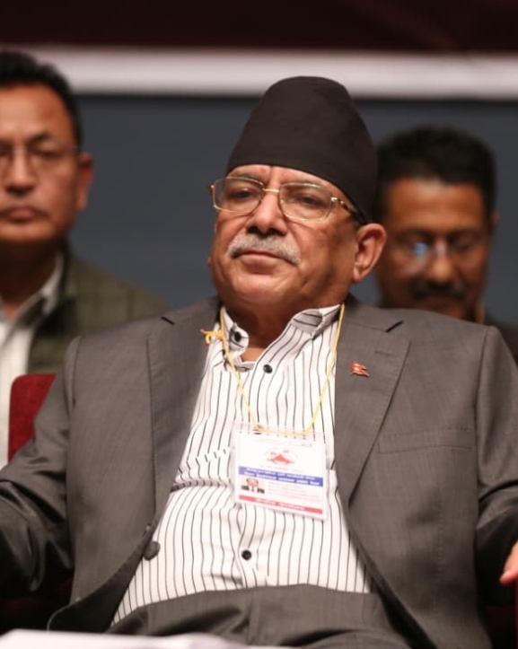 पार्टी छाड्ने निर्णय पुनर्विचार गर्न जनार्दनलाई प्रचण्डको आग्रह