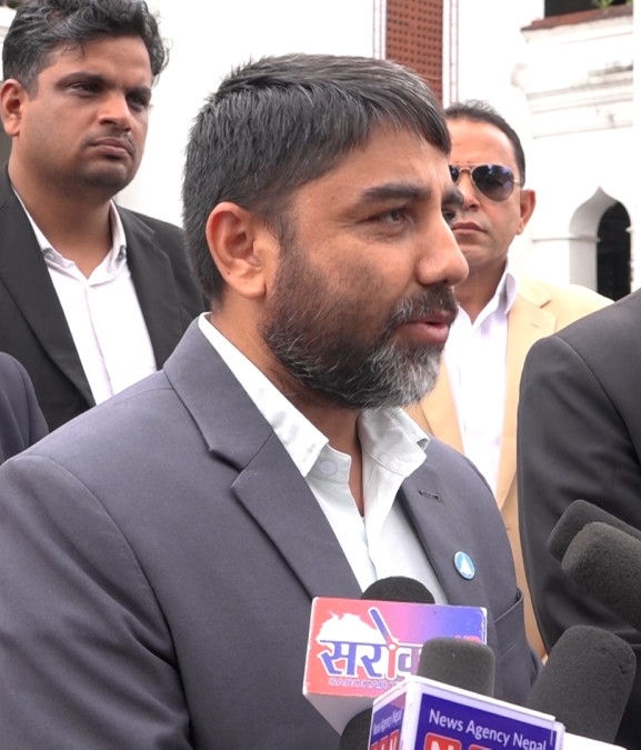 पार्टी पदाधिकारी हेरफेरको विवरण अद्यावधिक गर्न विलम्ब गरेको भन्दै निर्वाचन आयोग पुग्यो रास्वपा