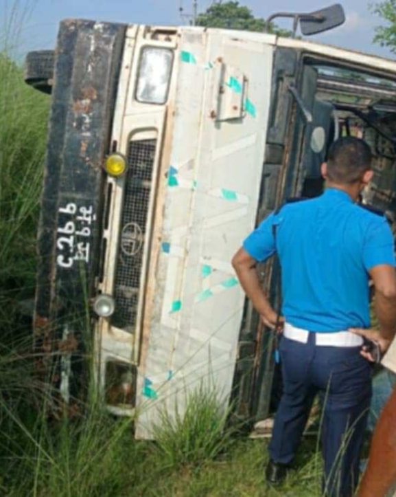 बस दुर्घटनामा १९ जना घाइते, २ जनाको अवस्था गम्भीर