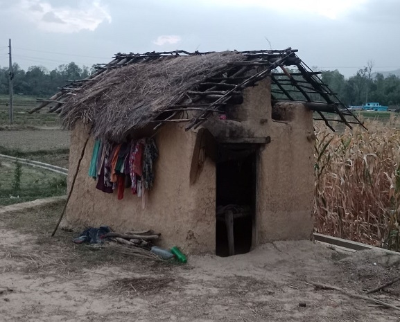कृष्णपुरमा छाउगोठ भत्काउने अभियान