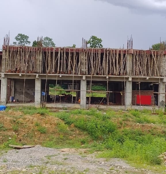 कर्णालीको प्रवेशद्वारकै बसपार्कको बिजोग