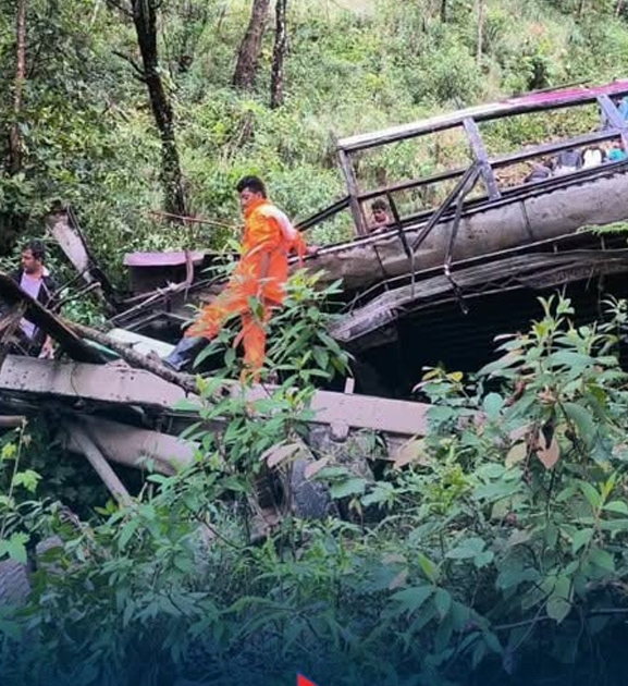 पोखरामा स्कुल बस दुर्घटनाबारे छानबिन गर्न समिति गठन