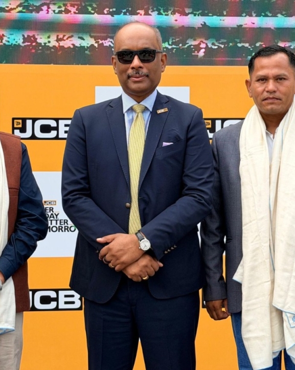 जेसिबी इन्डियाद्वारा भोटेकोशी बाढीका क्रममा उद्धारमा खटिएका नेपाली ग्राहकहरूको सम्मान