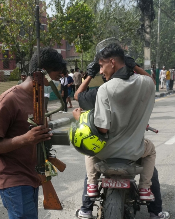 सूचना स्रोतमा कमजोर प्रहरी, लुटिएका हतियारको छैन अत्तोपत्तो