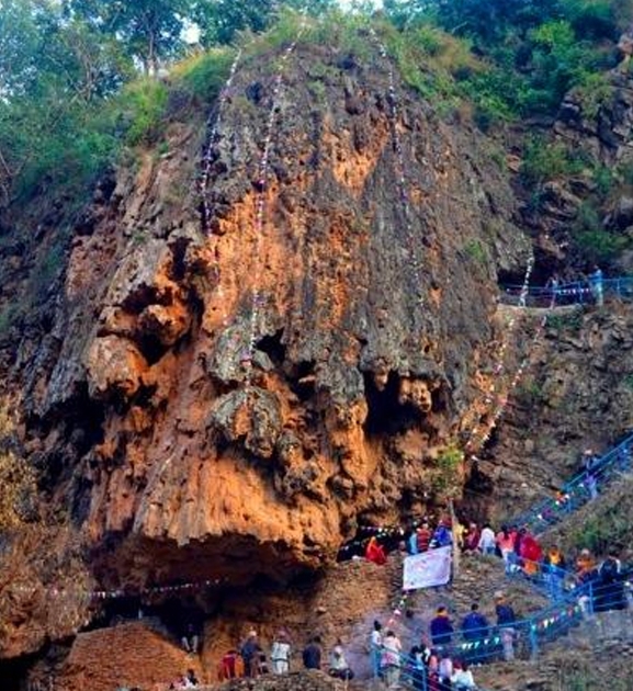 संरक्षणसँगै धार्मिक पर्यटकीय गन्तव्य बन्दै ‘महादेव थान’
