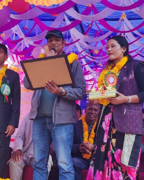 ‎गेरुवाको सरस्वती आधारभूत विद्यालय तीन तारे विद्यालय घोषणा