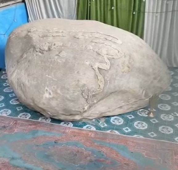 संरक्षणसँगै पर्यटनको सम्भावना बोकेको बिरेठाँटीको ‘अल्लाह आकृतिको शिला’