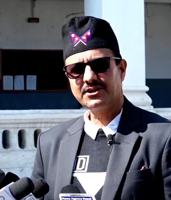 दुर्गा प्रसाईंको नागरिक बचाउ दलले गर्‍यो निर्वाचन आयोग पुगेर सनाखत