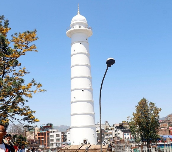 पुनर्निर्माणपछि साढे २ लाखले चढे धरहरा