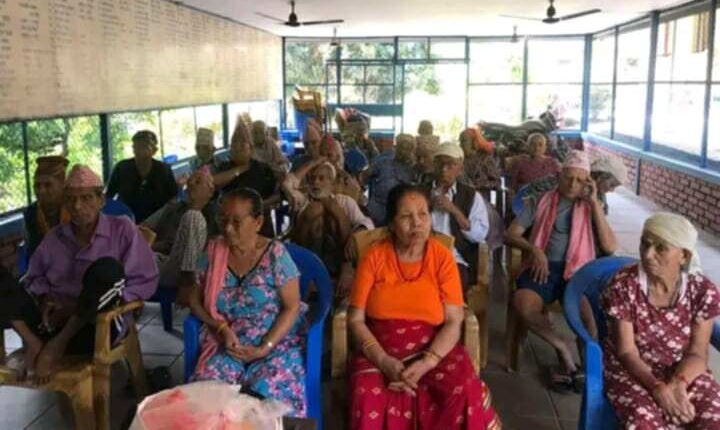दाताहरूको सहयोगमा देवघाटको सरकारी वृद्धाश्रम धानिँदै