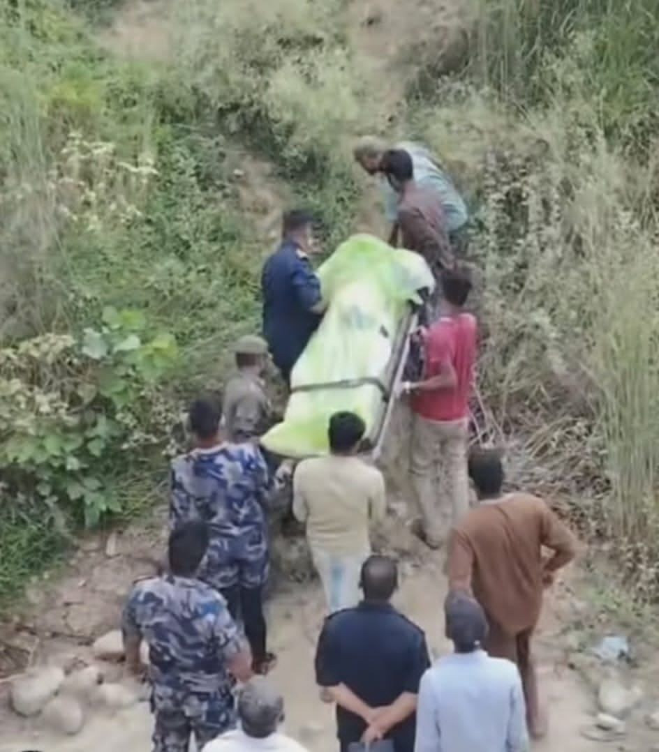 नहरको खाल्डोमा शव फेला