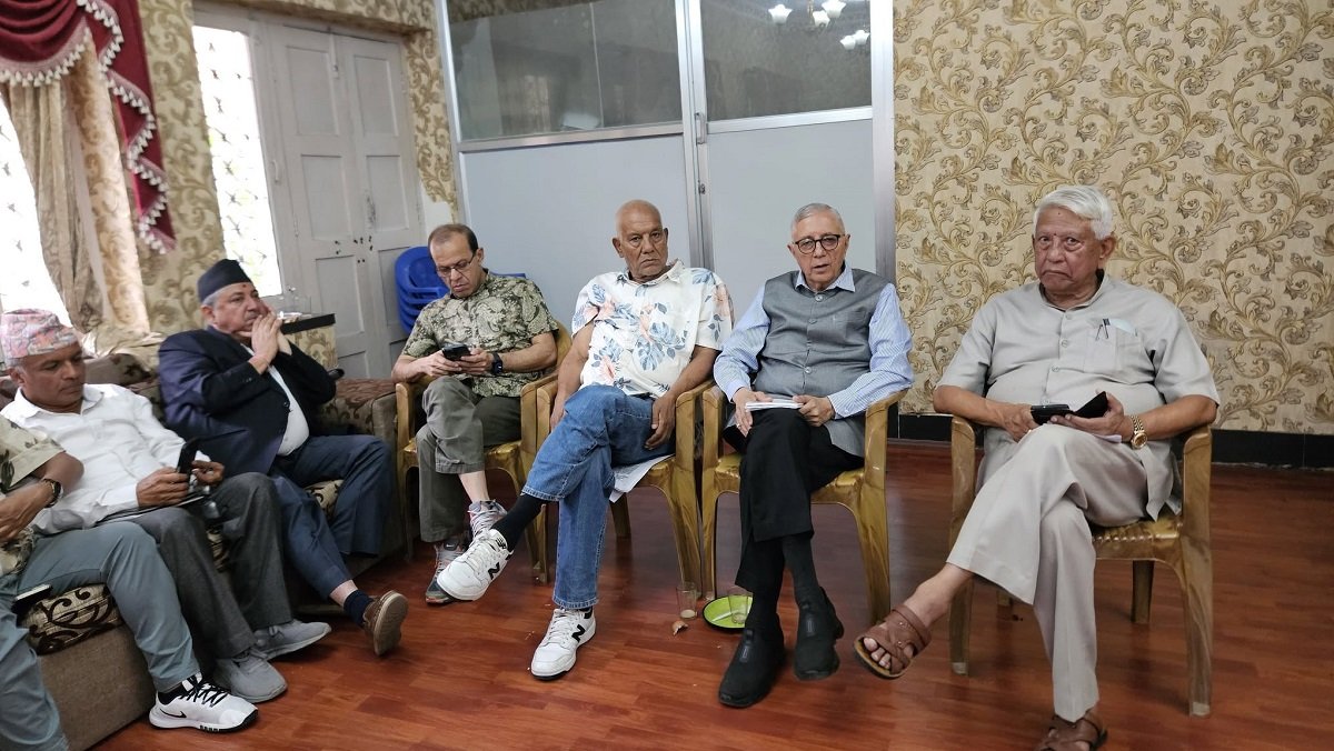 कारबाहीले कांग्रेसमा किचलो