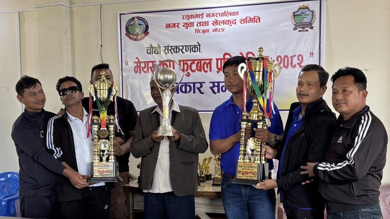 रतुवामाईमा मेयरकप फुटबल हुँदै
