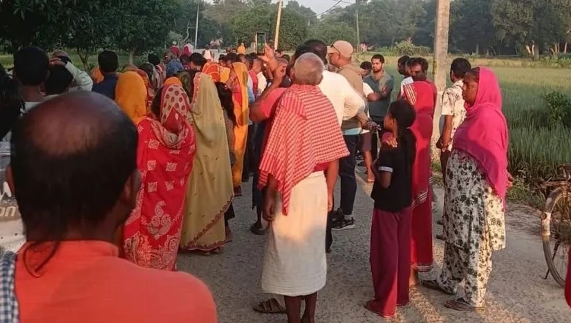 धनुषामा श्रीमान्–श्रीमती मृत फेला