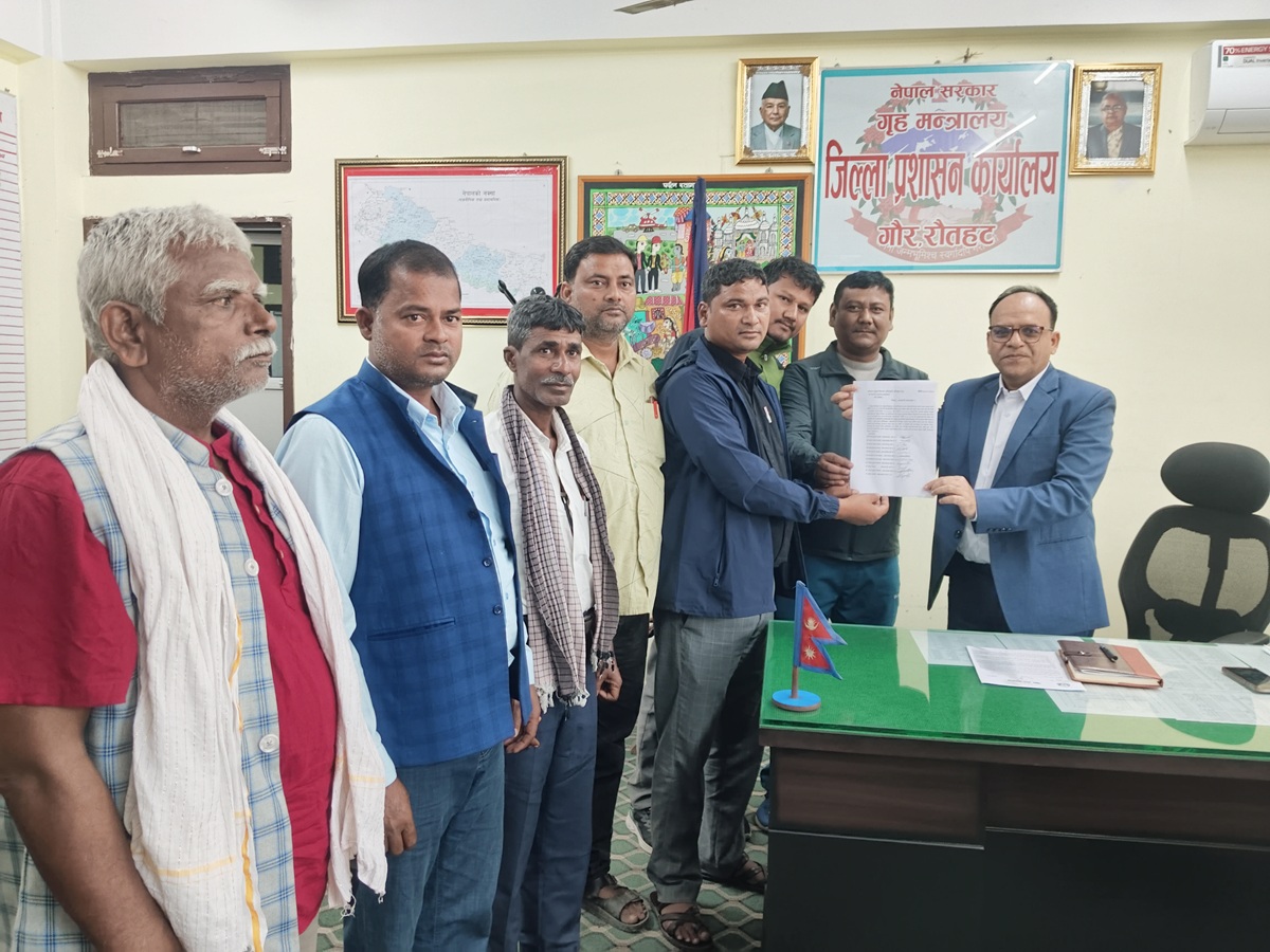 फतुवा विजयपुरको प्रशासनिक कामकाज ठप्प, अध्यक्षहरुले प्रजिअलाई बुझाए ज्ञापन पत्र