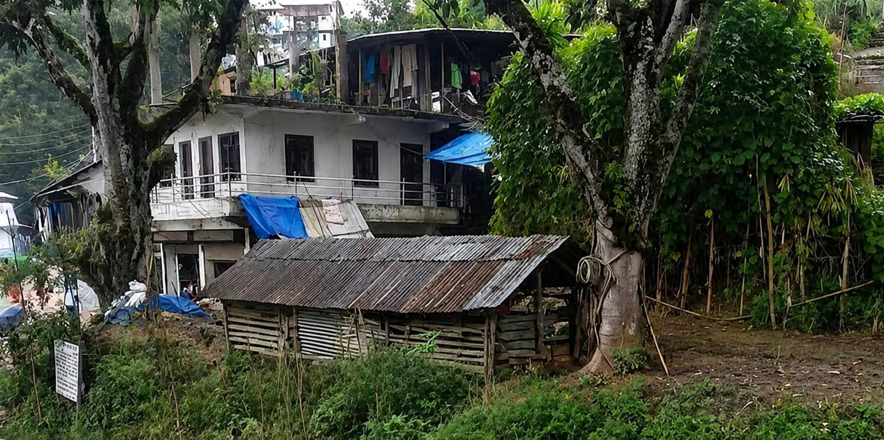 सार्वजनिक चौतारा अतिक्रमणको आरोप, सरकारी निकायमा उजुरी