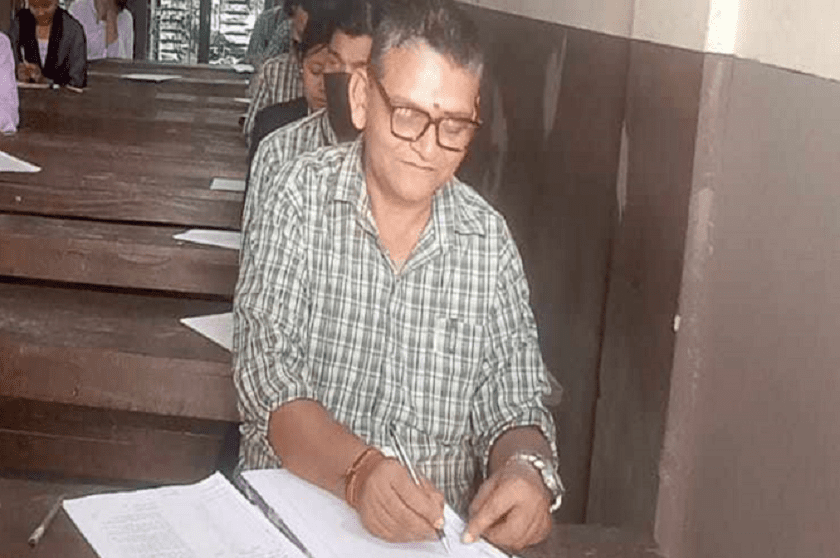 ५२ वर्षको उमेरमा कलेज भर्ना भए वडा अध्यक्ष खनाल