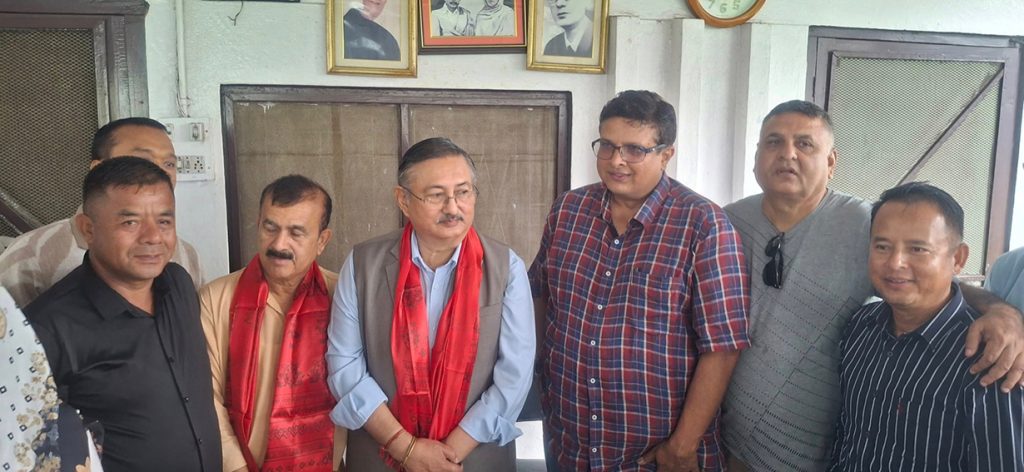 कोइराला निवास पुगेर खाँणले भने- 'यो गुटको केन्द्र होइन, पवित्र स्थल हो'