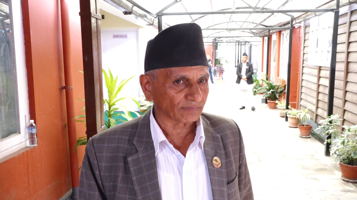 संसद्‍को कार्यसूचीबारे सभामुख घिमिरेले गरे प्रमुख सचेतकहरुसँग छलफल