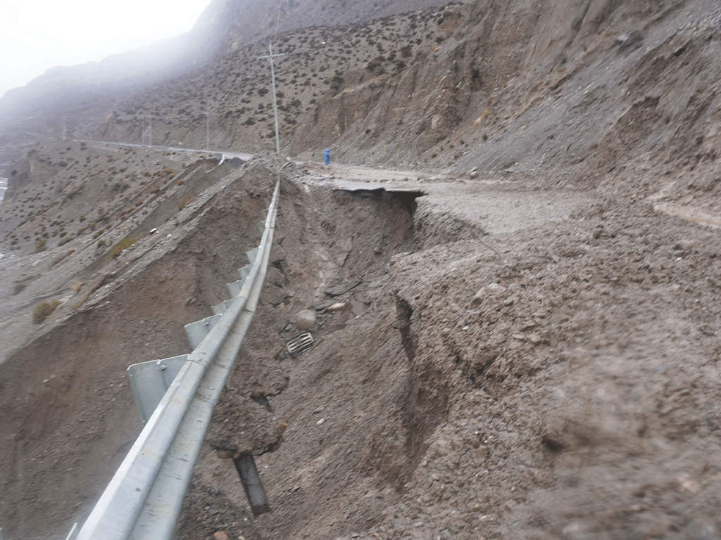 मुस्ताङमा बाढीपहिरोले यातायातमा समस्या, कोरला सडक खण्ड पूर्ण रूपमा अवरुद्ध