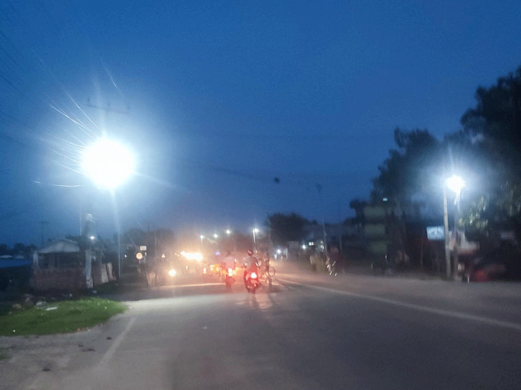 सौर्यबत्तीले झिलीमिली भीमदत्तनगर