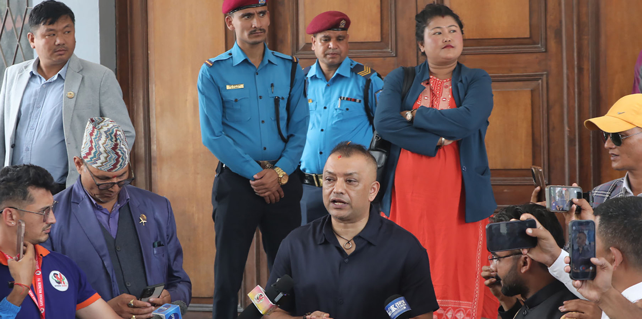 राष्ट्रिय विपत्तिमा सबै राजनीतिक दल सरकारसँगै छौँ : गगन थापा 