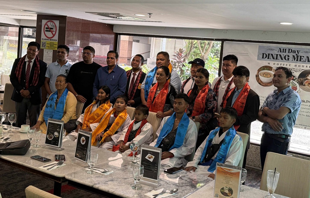 एनआरएनए मलेसियाद्वारा नेपाली खेलाडी सम्मानित