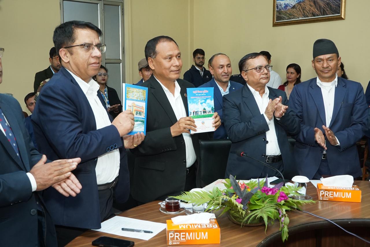 सुरक्षित स्थान पहिचान गर्न नसक्दा बस्ती विपद्को जोखिममा छन् : मन्त्री घिसिङ