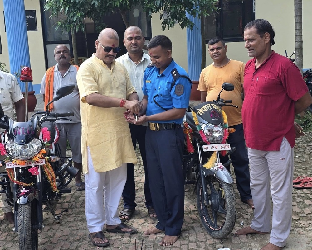 इलाका प्रहरी कार्यालयलाई मोटरसाइकल प्रदान