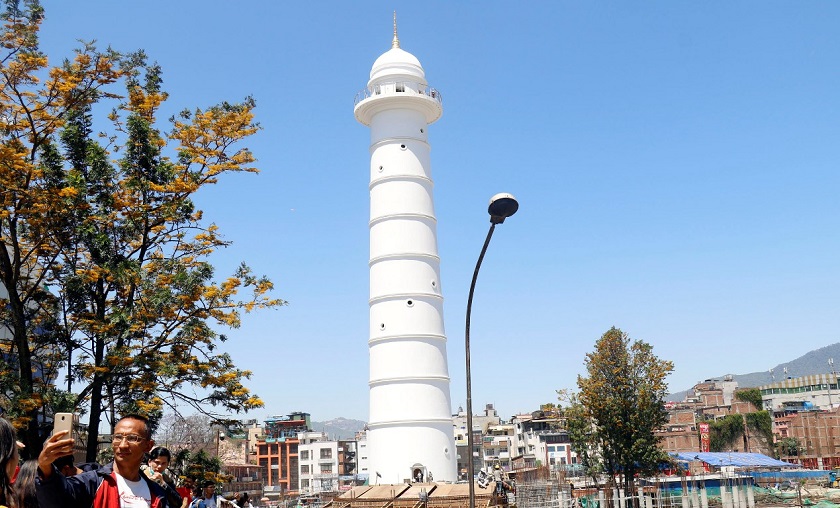 पुनर्निर्माणपछि साढे २ लाखले चढे धरहरा