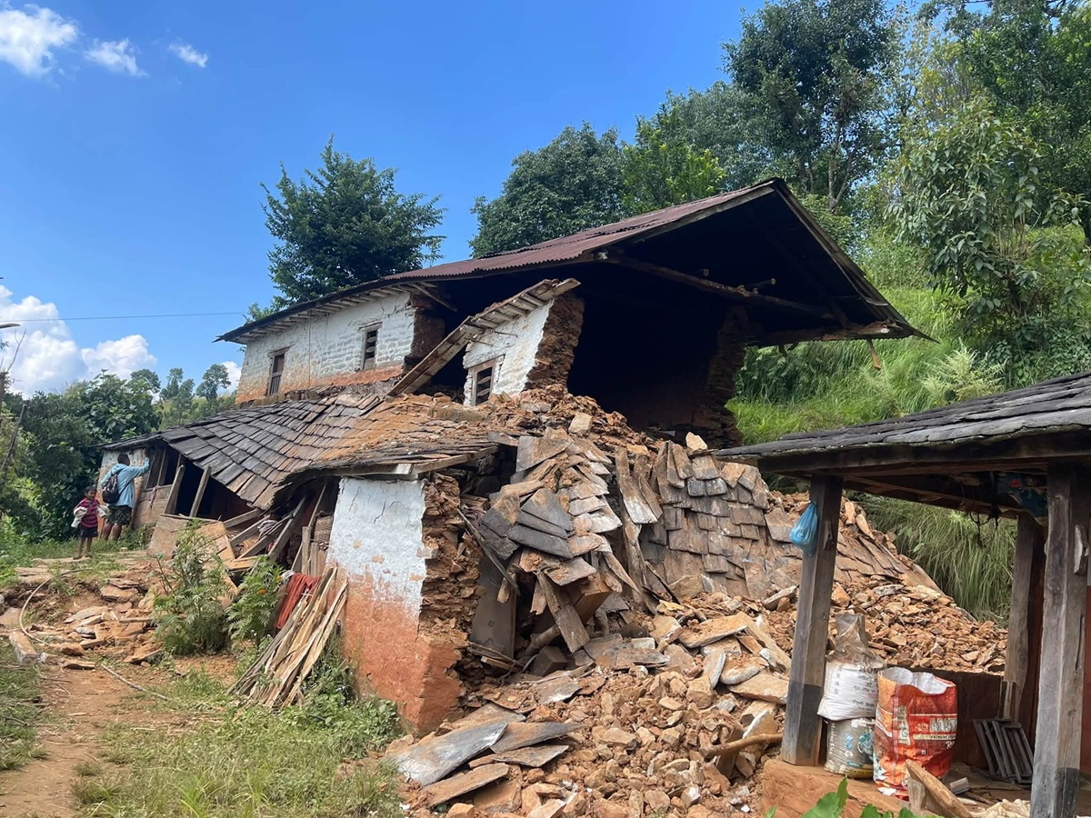 पर्वतमा बाढीपहिरोबाट ३ सय परिवार विस्थापित