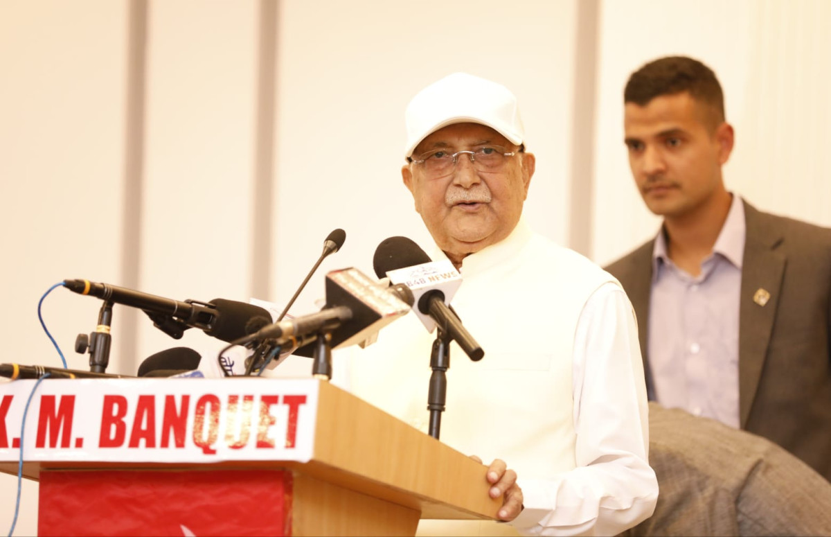 पुस्तान्तरण स्वाभाविक प्रक्रिया हो, यसमा धेरै लफडा गरिराख्न पर्दैन : ओली