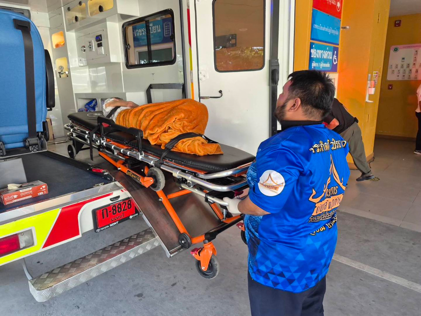 कफिनमै जीवित भेटिइन् थाई महिला