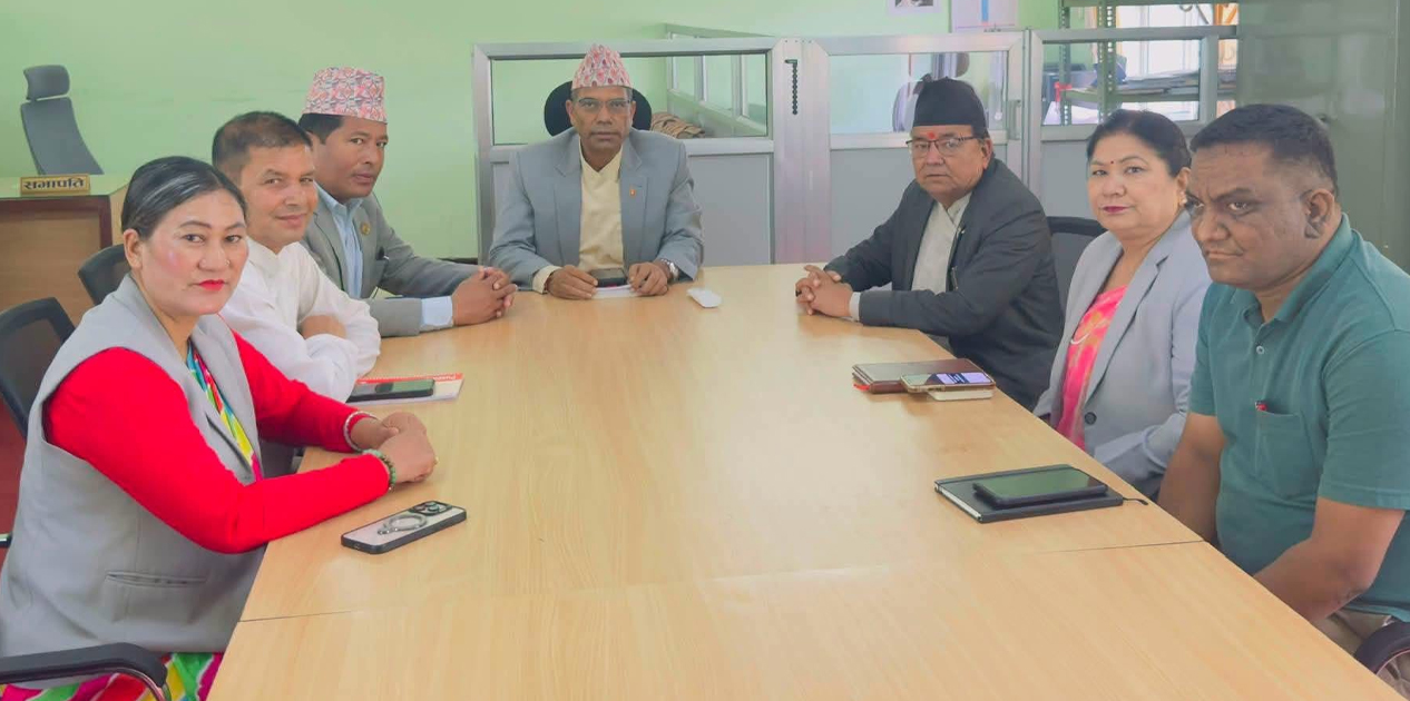 भोटेकोशी बाढीपीडितका लागि कांग्रेस कर्णालीका सांसदले २ लाख २५ हजार सहयोग गर्ने