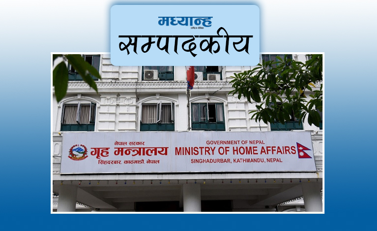 जसपा नेपालको राष्ट्रिय महाधिवेशन मञ्च हावाहुरीले भत्कायो