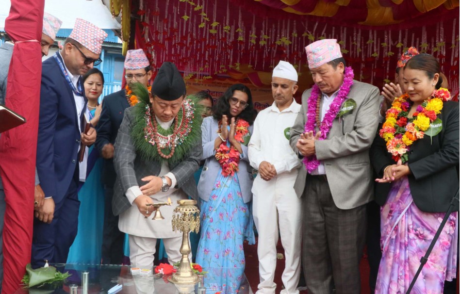 भवन नहुँदै जिल्ला अस्पतालको विस्तार