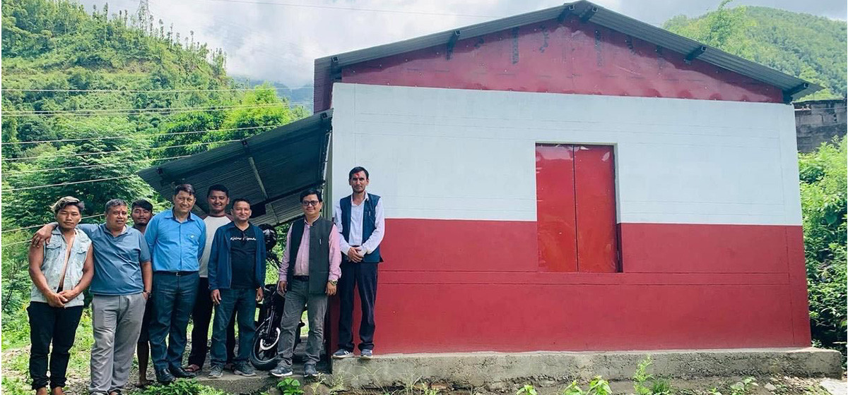 ४५ चेपाङ परिवारलाई घर हस्तान्तरण