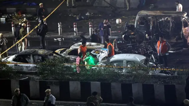 दिल्ली विस्फोटपछि काश्मीरमा भारतीय प्रहरीको व्यापक छापामारी